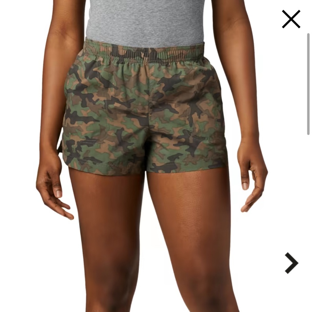 Columbia camo shorts